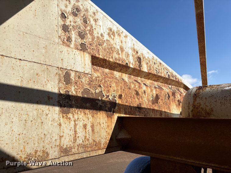 image for item FG2733 2010 Trailblazer S4663 bottom dump trailer