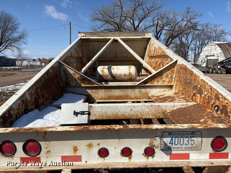 image for item FG2733 2010 Trailblazer S4663 bottom dump trailer