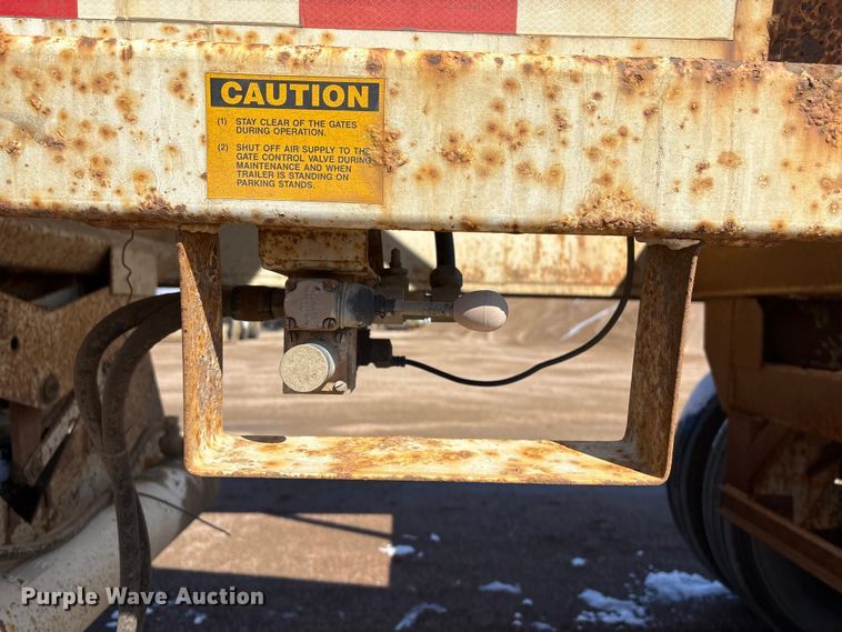 image for item FG2733 2010 Trailblazer S4663 bottom dump trailer