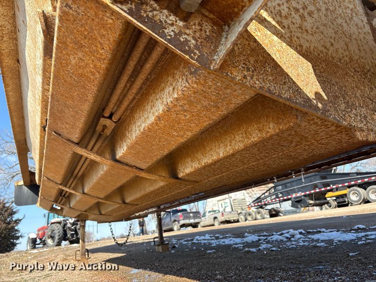 image for item FG2733 2010 Trailblazer S4663 bottom dump trailer