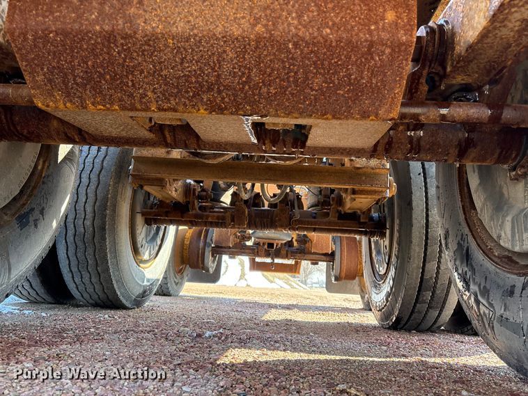 image for item FG2733 2010 Trailblazer S4663 bottom dump trailer