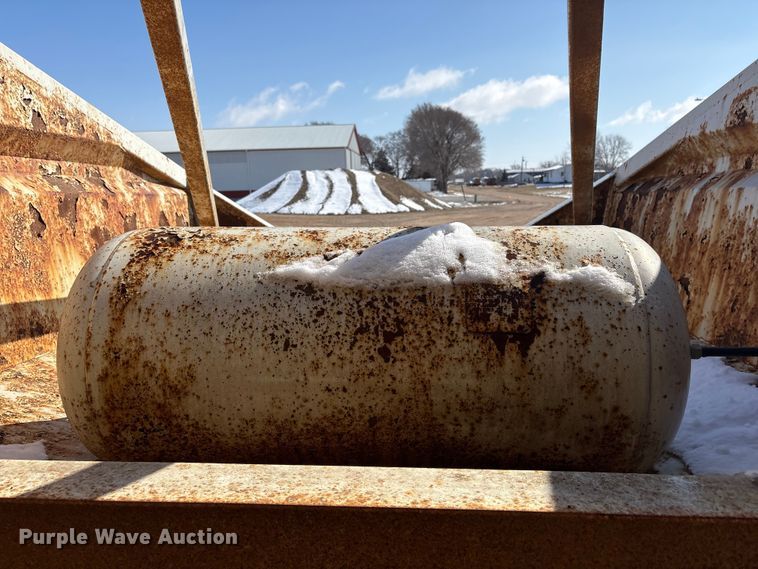 image for item FG2733 2010 Trailblazer S4663 bottom dump trailer