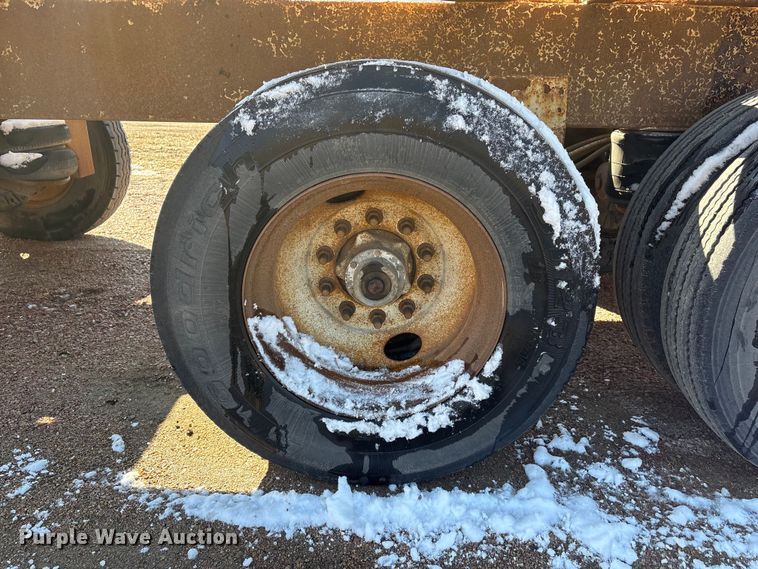 image for item FG2733 2010 Trailblazer S4663 bottom dump trailer