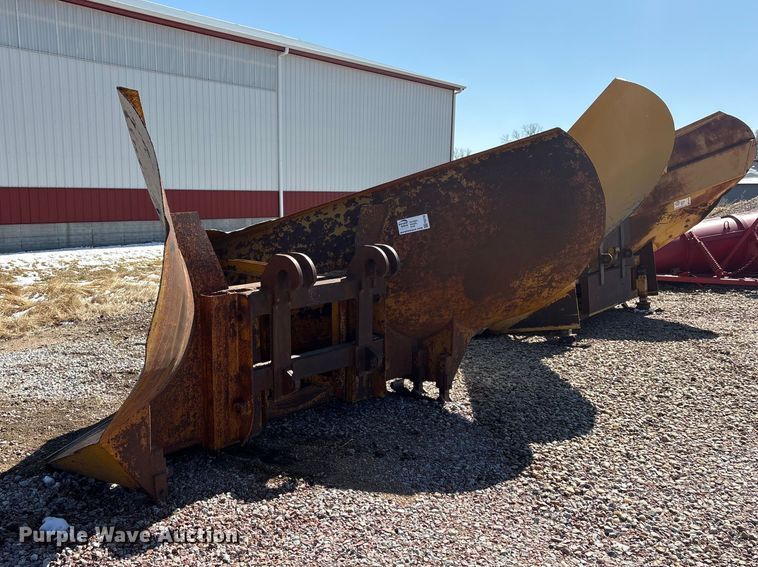 image for item FG2735 V-plow 