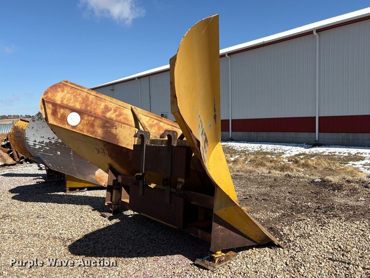 image for item FG2736 V-plow