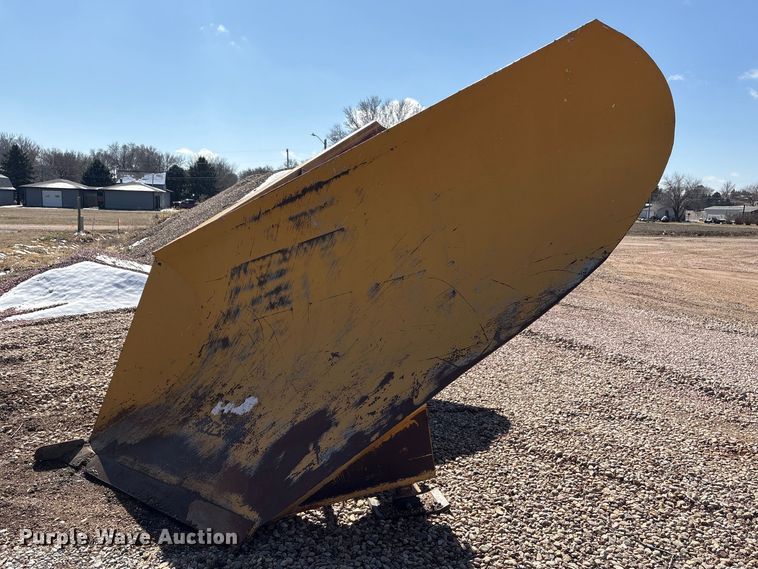 image for item FG2736 V-plow