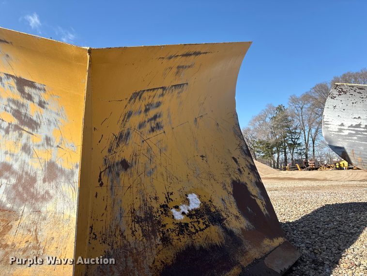 image for item FG2736 V-plow