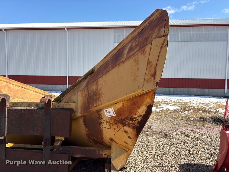 image for item FG2736 V-plow