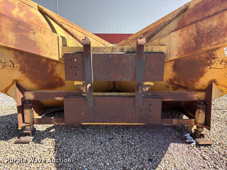 image for item FG2736 V-plow