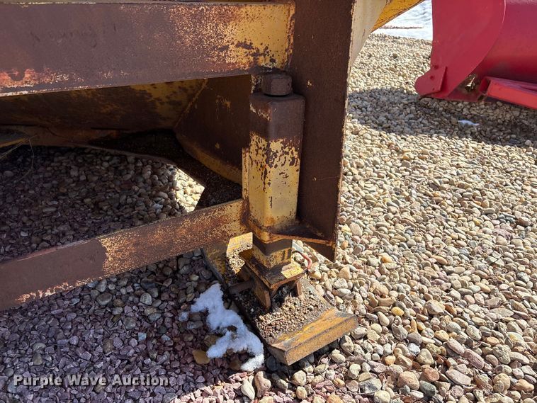 image for item FG2736 V-plow