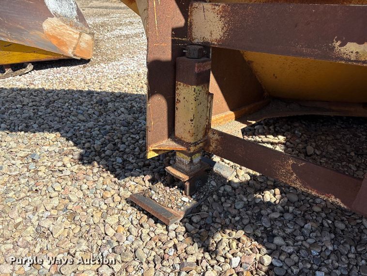 image for item FG2736 V-plow