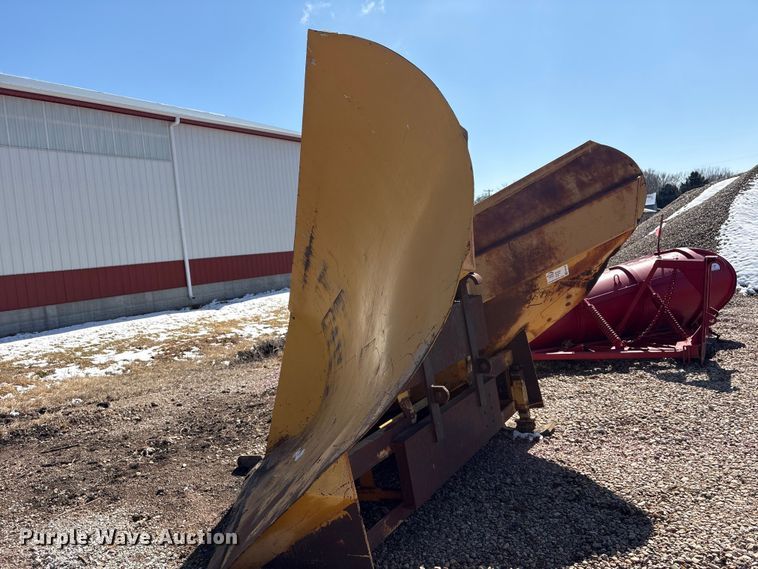 image for item FG2736 V-plow