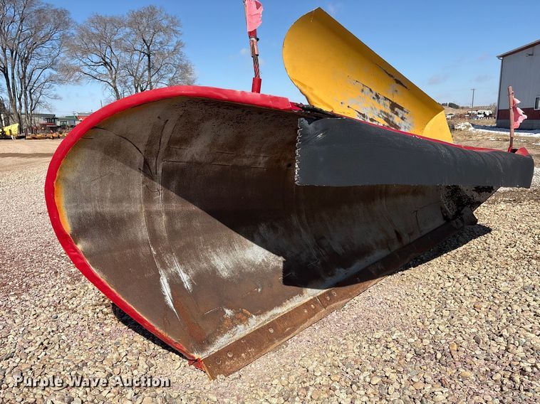 image for item FG2737 12' W snow plow