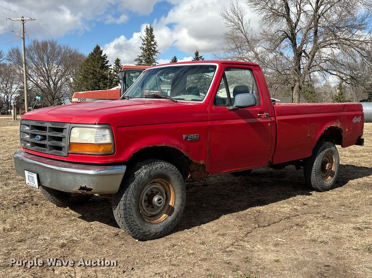image for item FG2738 1995 Ford F250 pickup truck