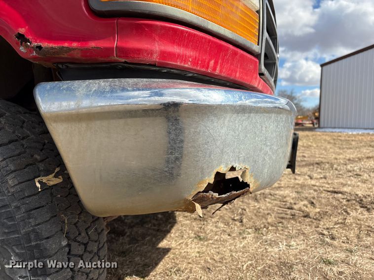 image for item FG2738 1995 Ford F250 pickup truck