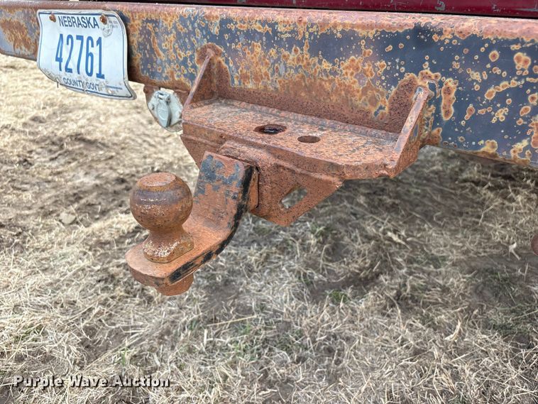 image for item FG2738 1995 Ford F250 pickup truck