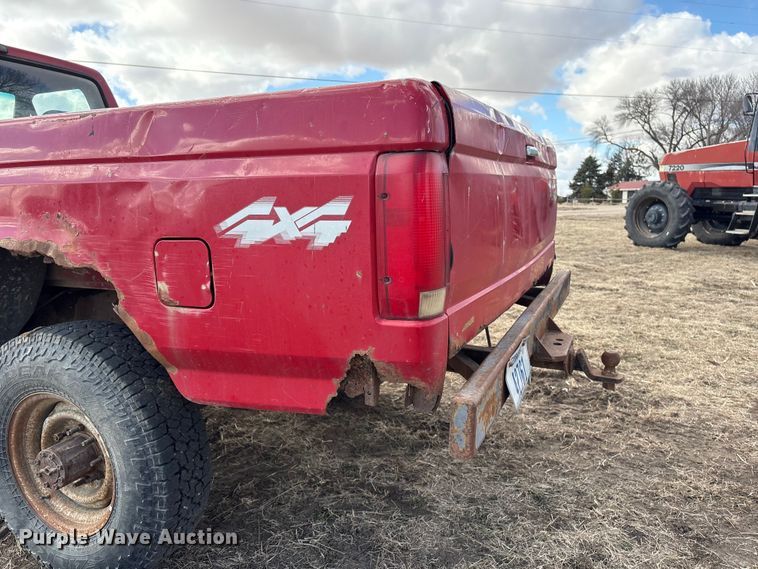 image for item FG2738 1995 Ford F250 pickup truck