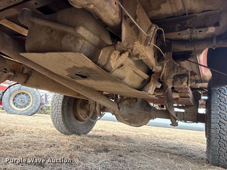 image for item FG2738 1995 Ford F250 pickup truck