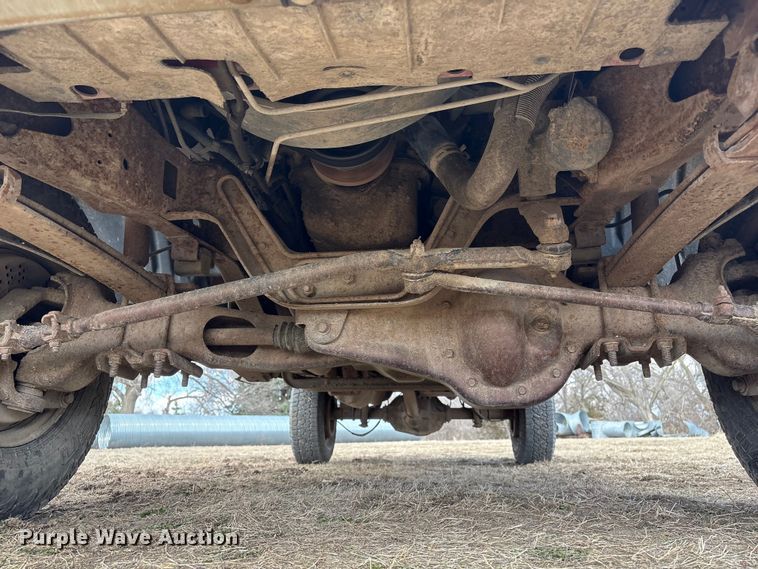 image for item FG2738 1995 Ford F250 pickup truck