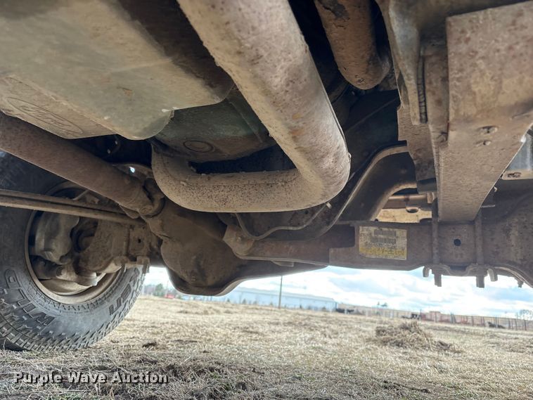 image for item FG2738 1995 Ford F250 pickup truck