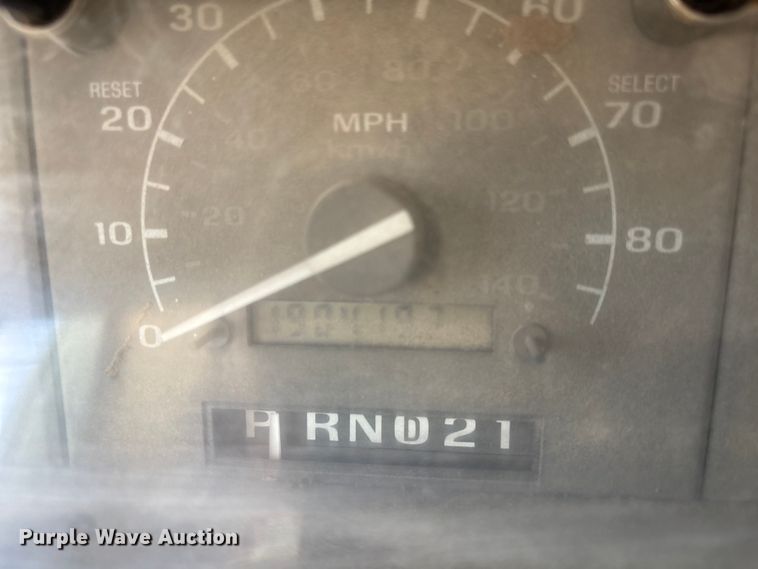 image for item FG2738 1995 Ford F250 pickup truck