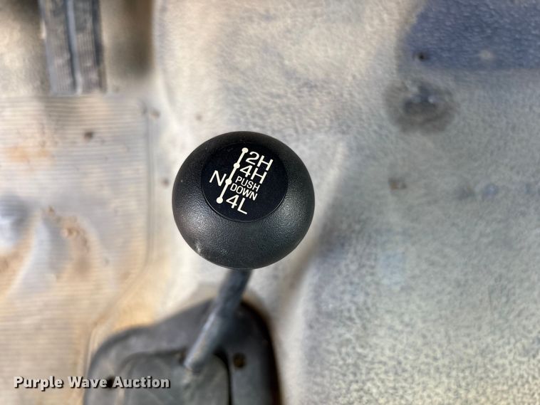 image for item FG2738 1995 Ford F250 pickup truck