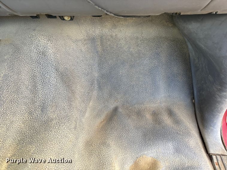 image for item FG2738 1995 Ford F250 pickup truck