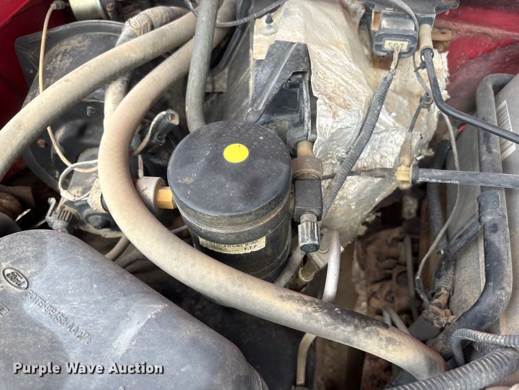 image for item FG2738 1995 Ford F250 pickup truck