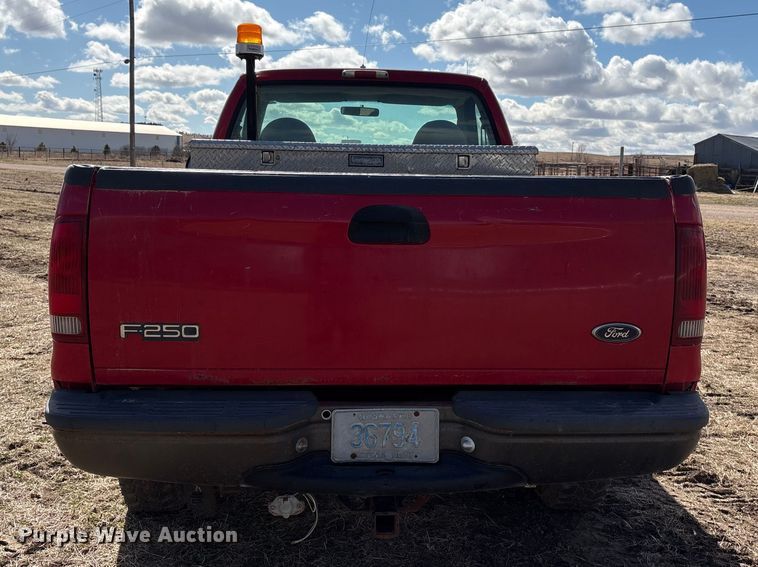 image for item FG2739 1999 Ford F250 Super Duty pickup truck
