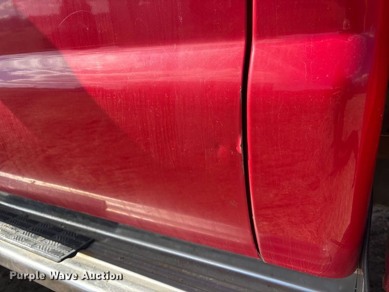 image for item FG2739 1999 Ford F250 Super Duty pickup truck