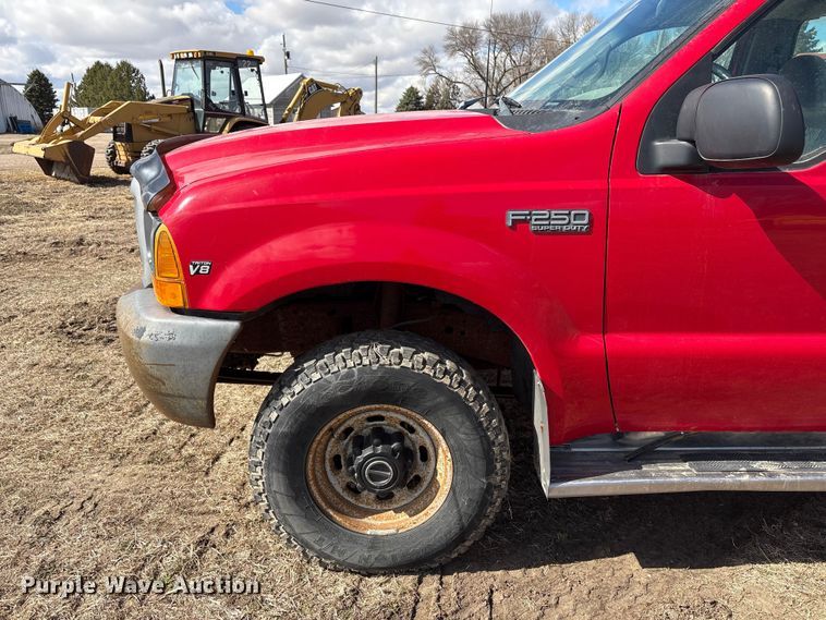 image for item FG2739 1999 Ford F250 Super Duty pickup truck