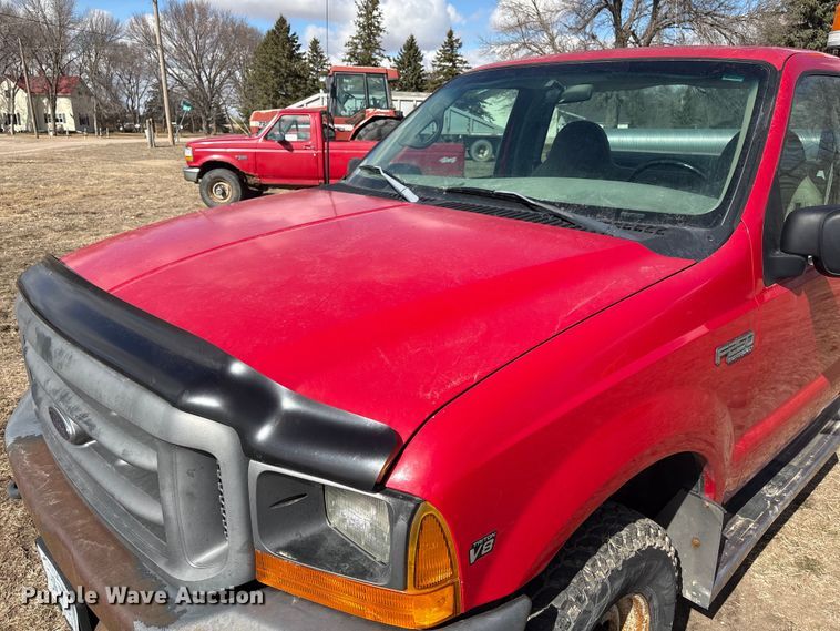 image for item FG2739 1999 Ford F250 Super Duty pickup truck