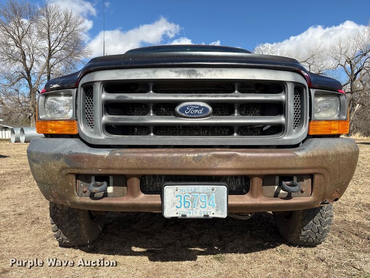 image for item FG2739 1999 Ford F250 Super Duty pickup truck