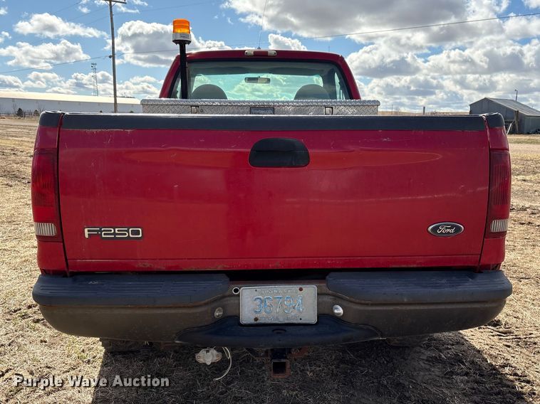 image for item FG2739 1999 Ford F250 Super Duty pickup truck