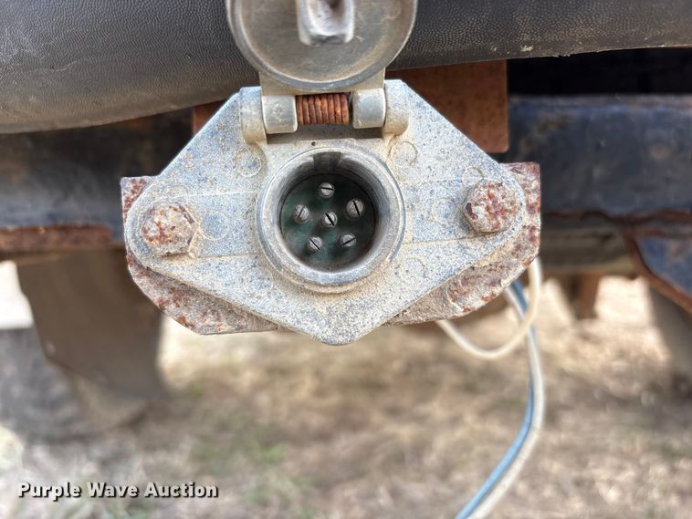 image for item FG2739 1999 Ford F250 Super Duty pickup truck