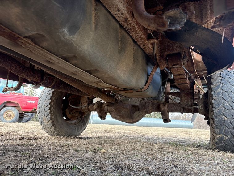 image for item FG2739 1999 Ford F250 Super Duty pickup truck