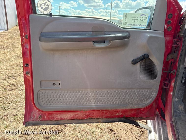 image for item FG2739 1999 Ford F250 Super Duty pickup truck