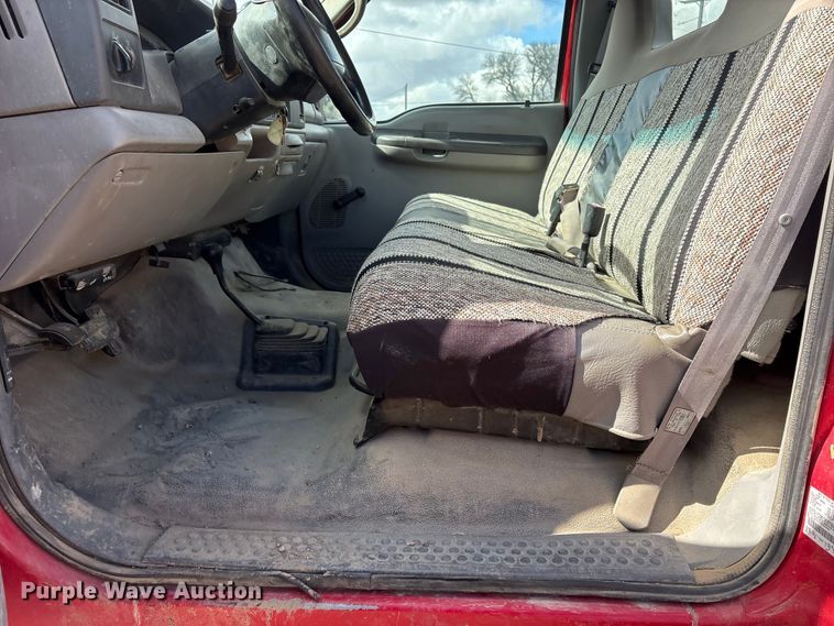 image for item FG2739 1999 Ford F250 Super Duty pickup truck