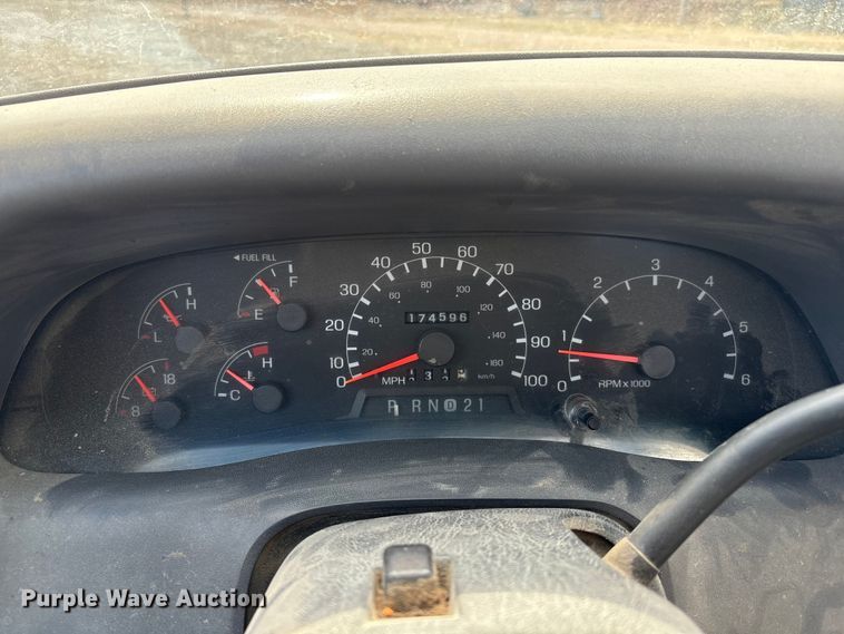 image for item FG2739 1999 Ford F250 Super Duty pickup truck