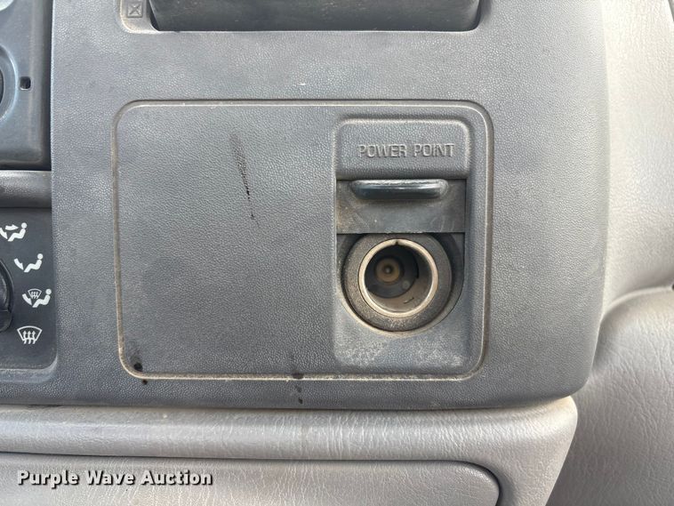 image for item FG2739 1999 Ford F250 Super Duty pickup truck