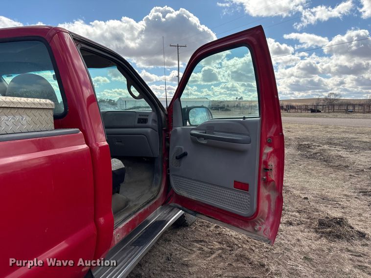 image for item FG2739 1999 Ford F250 Super Duty pickup truck