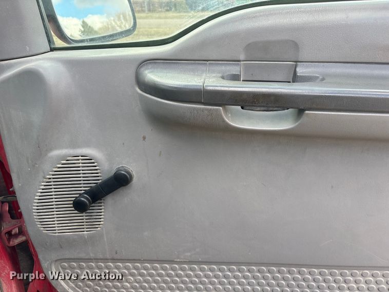 image for item FG2739 1999 Ford F250 Super Duty pickup truck