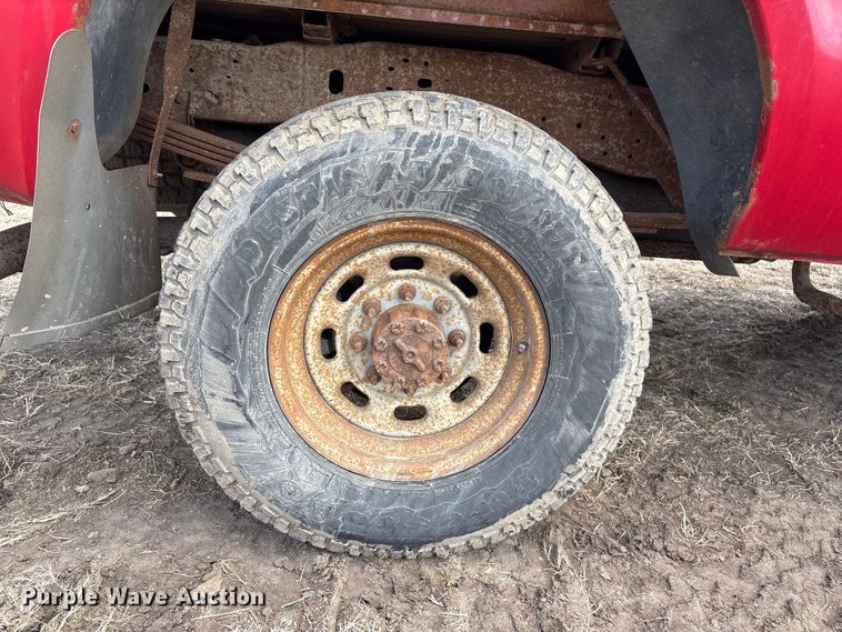 image for item FG2739 1999 Ford F250 Super Duty pickup truck