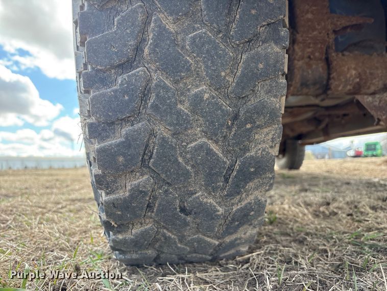 image for item FG2739 1999 Ford F250 Super Duty pickup truck