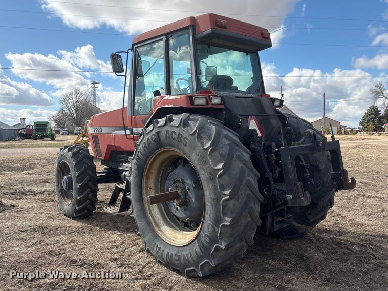 image for item FG2740 1995 Case IH 7220 MFWD tractor