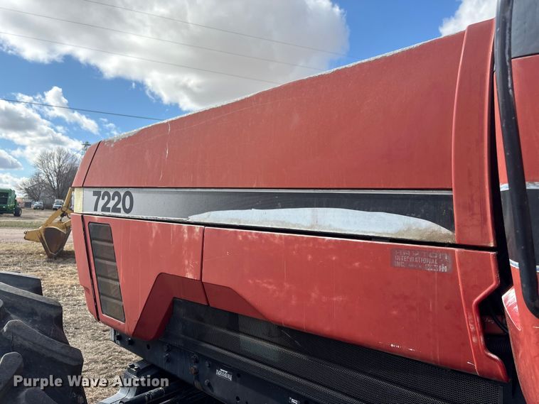 image for item FG2740 1995 Case IH 7220 MFWD tractor