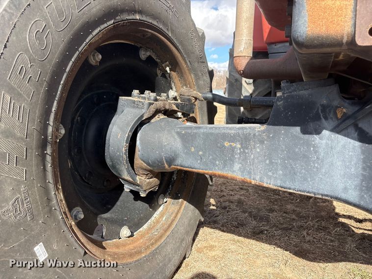 image for item FG2740 1995 Case IH 7220 MFWD tractor