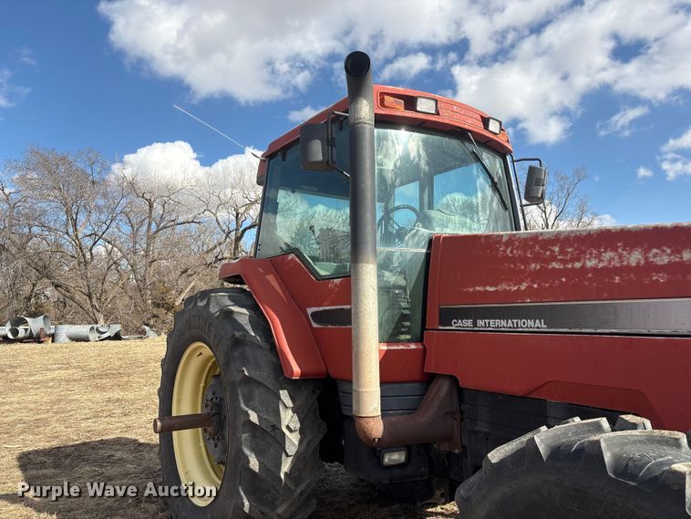 image for item FG2740 1995 Case IH 7220 MFWD tractor