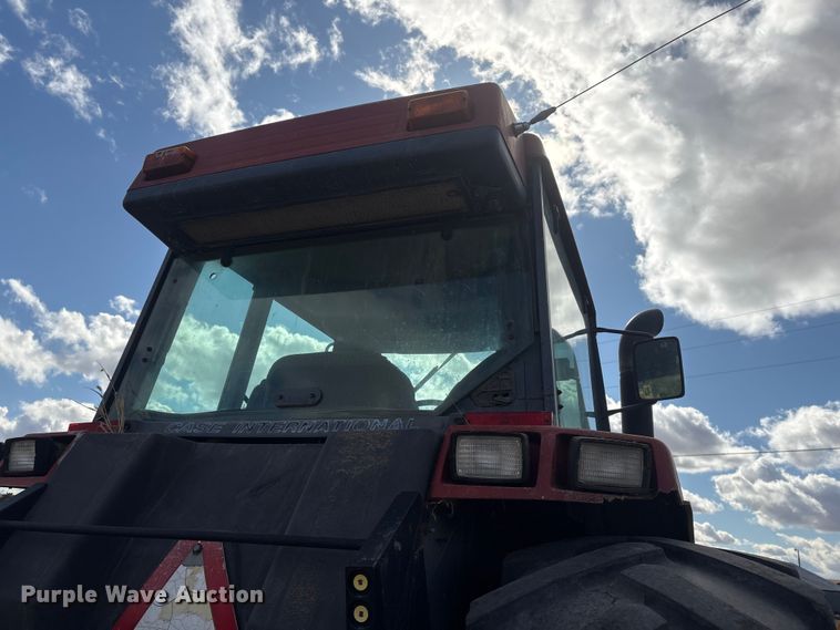 image for item FG2740 1995 Case IH 7220 MFWD tractor