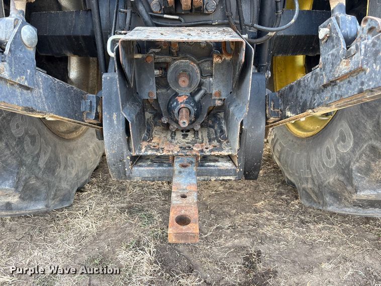 image for item FG2740 1995 Case IH 7220 MFWD tractor